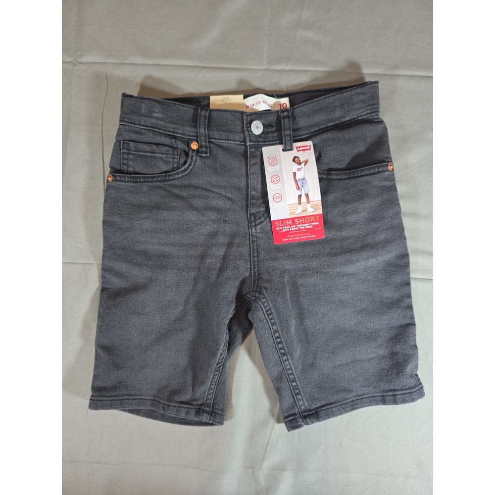 NWT  Levi's Boys Slim Short Size 10 Reg Color: Black